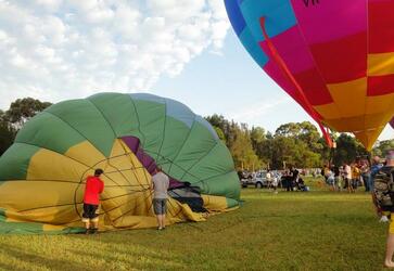 提醒在澳大利亚乘坐热气球注意安全